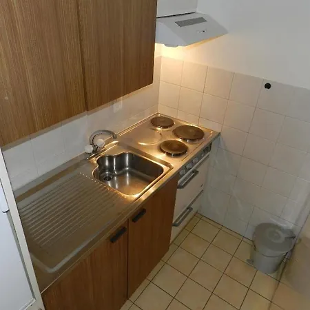 La Sarine 222 Studio- Dusche Oder Bad- Wc 2-bettwohnung By Interhome شقة